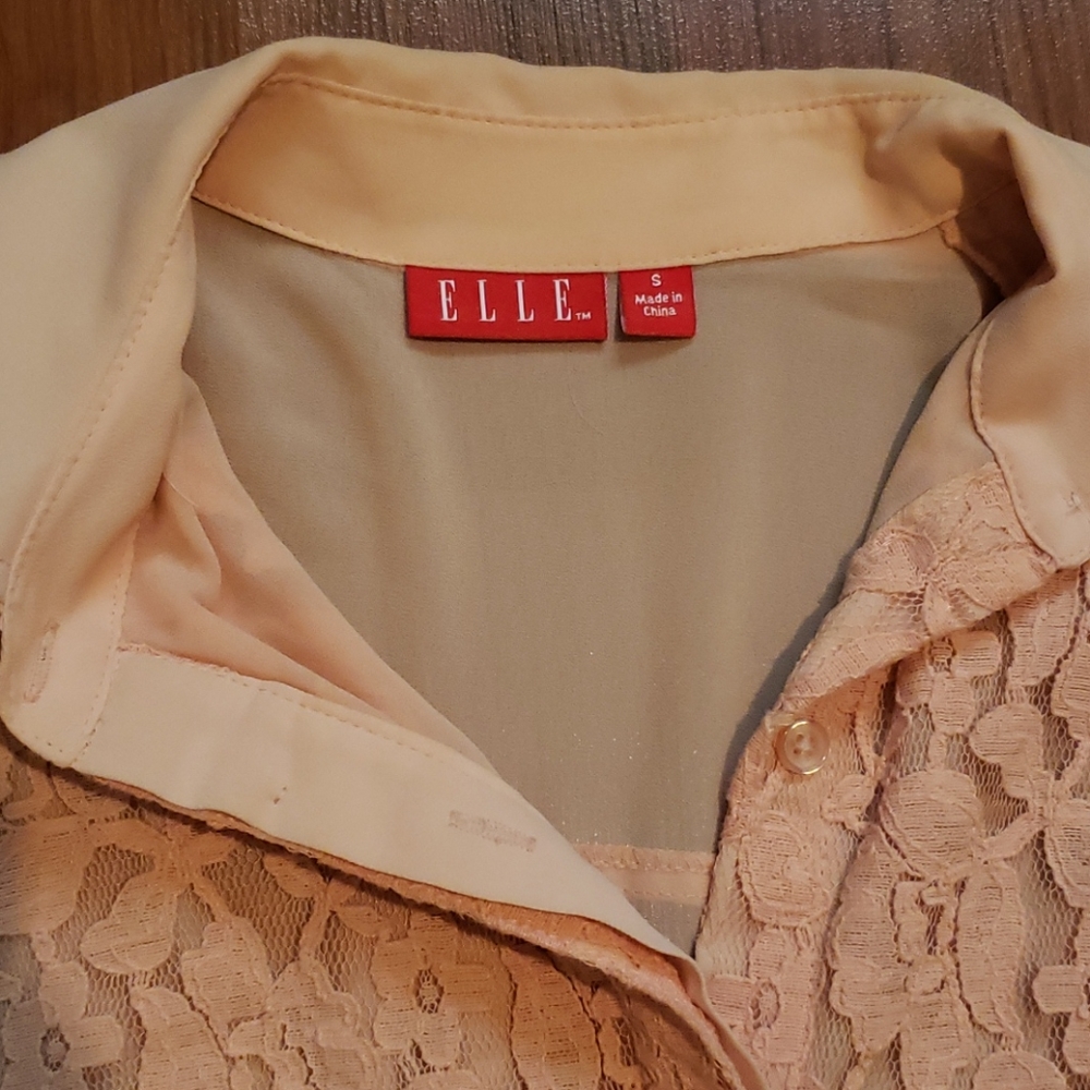 Elle blouses (2) - Picture 2 of 4